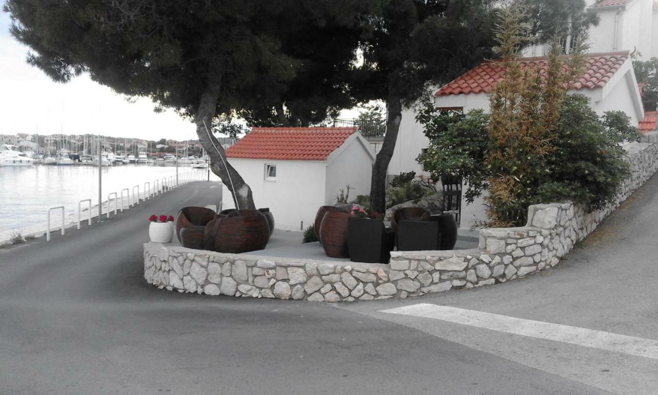 Apartman "Tatjana" Jezera Εξωτερικό φωτογραφία